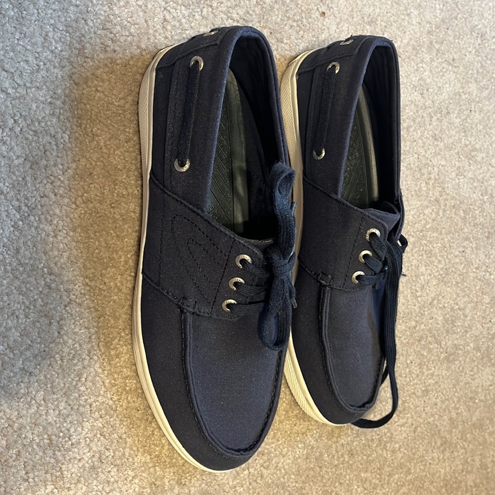 Tretorn size 10.5 blue loafers